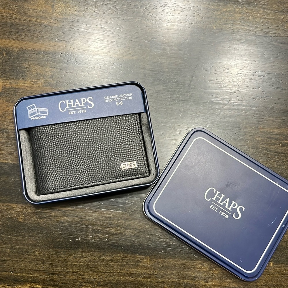 Chaps Genuine Leather Wallet